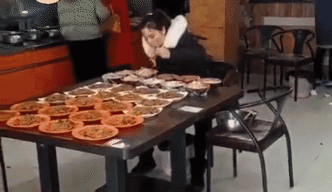 1600227180461799.gif 640.gif