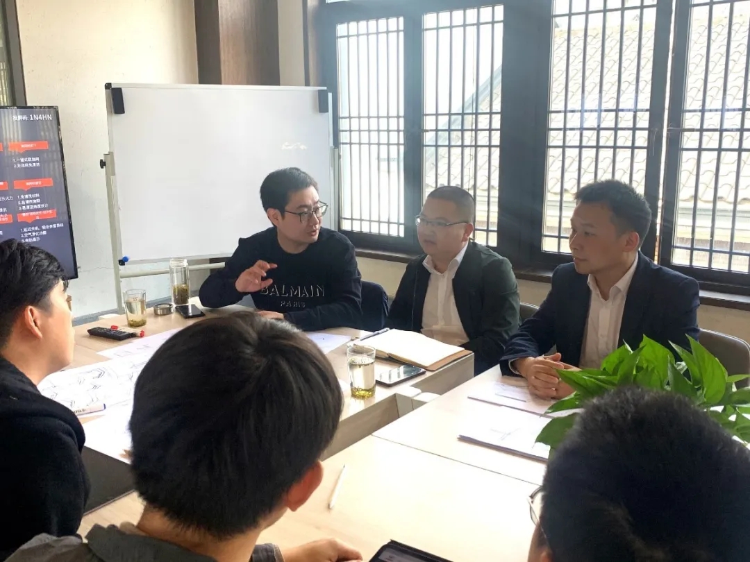 佳歌与洛可可LKK产品设计方案研讨会顺利召开 佳歌与洛可可LKK产品设计方案研讨会顺利召开