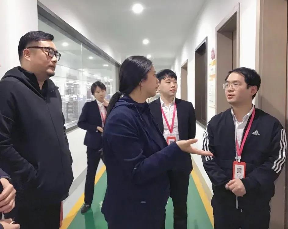 绍兴市留学生联谊会一行莅临佳歌集成灶参观指导! 绍兴市留学生联谊会一行莅临佳歌集成灶参观指导!