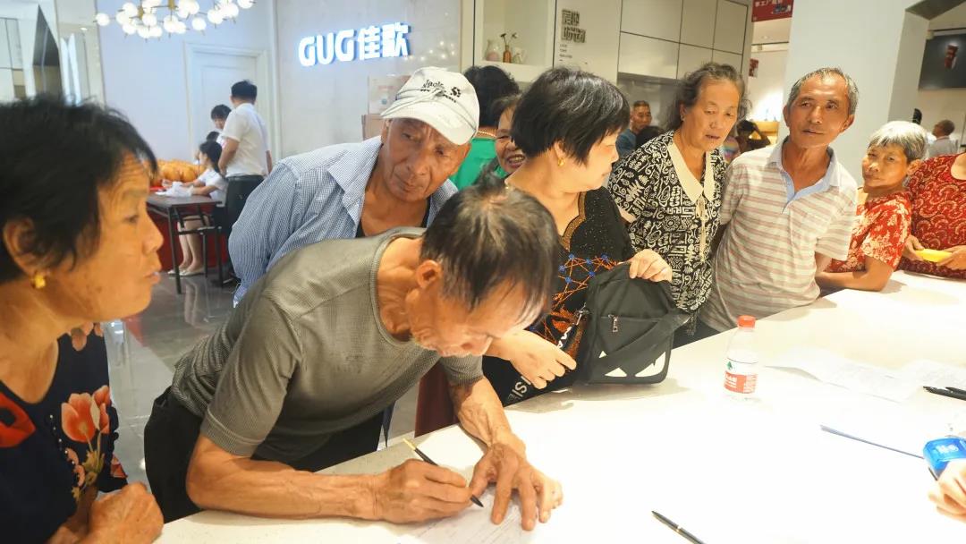 游大佛古寺,享工厂底价|佳歌集成灶义乌厂购节圆满收官! 游大佛古寺,享工厂底价|佳歌集成灶义乌厂购节圆满收官!