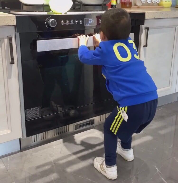 佳歌集成灶央视纪录片——家加爱