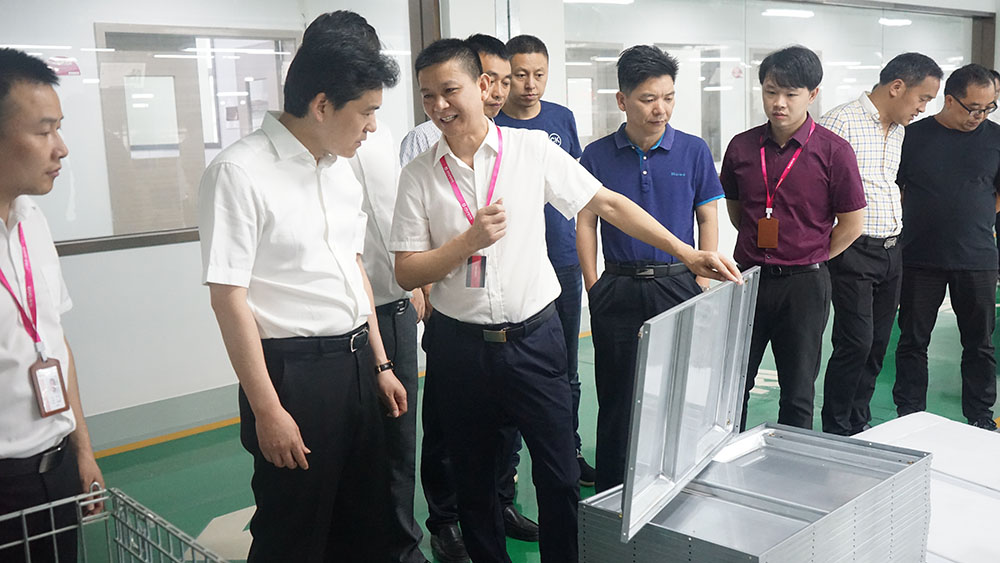 【头条】嵊州市市长严钢莅临佳歌集成灶视察和指导