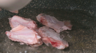 【佳歌厨房】全家都爱吃的可乐鸡翅，你学会了吗？