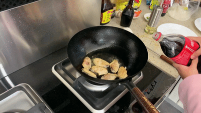 【佳歌厨房】全家都爱吃的可乐鸡翅，你学会了吗？