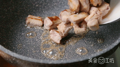 【佳歌厨房】过年必备菜之排骨年糕