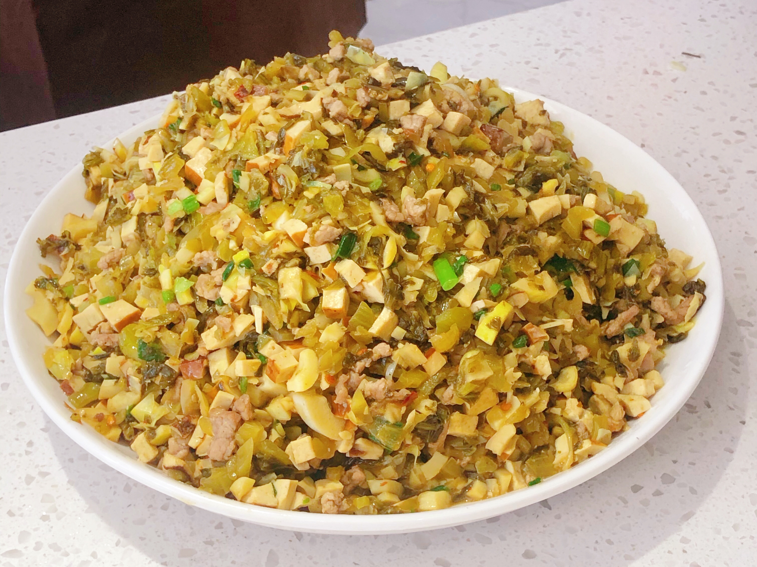 春困嗜睡胃口不佳？这道酸菜炒笋学起来！