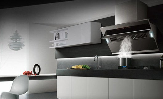 2020年，你还在纠结买烟灶消还是集成灶？