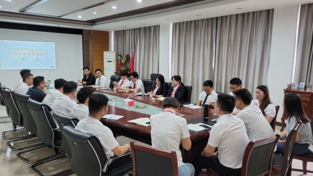 佳歌集成灶召开“财富佳速 佟创未来”主题招商活动总结暨表彰大会